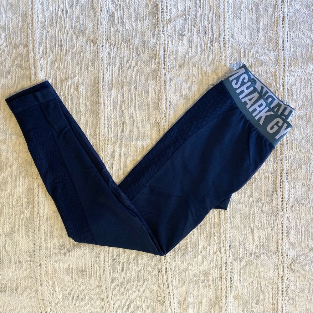 Gymshark Flex Low Rise Leggings Womens Navy Blue Logo Waistband Size Medium